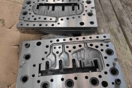 Co-Extrusion Mould カラー金型